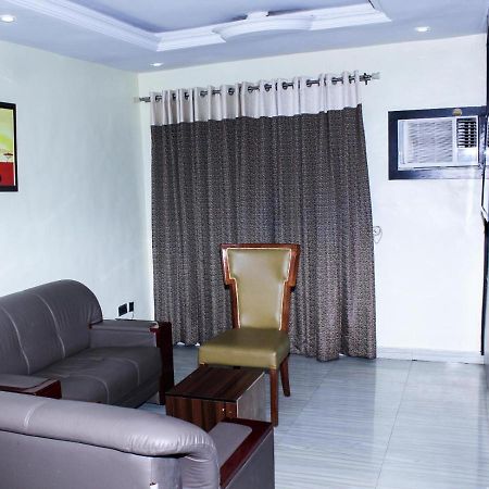 Six Diamond Hotel อีเคจา ภายนอก รูปภาพ