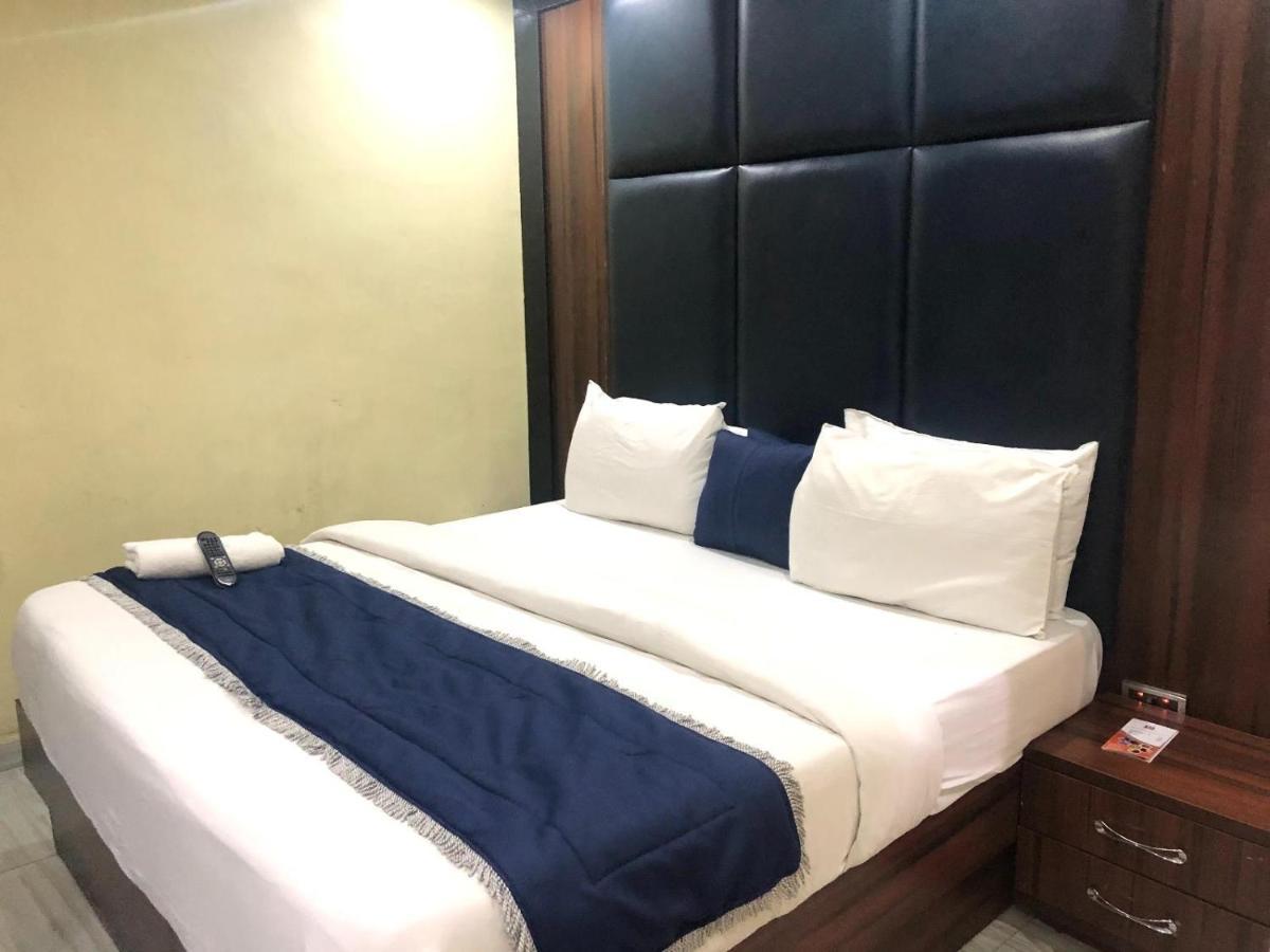 Six Diamond Hotel อีเคจา ภายนอก รูปภาพ