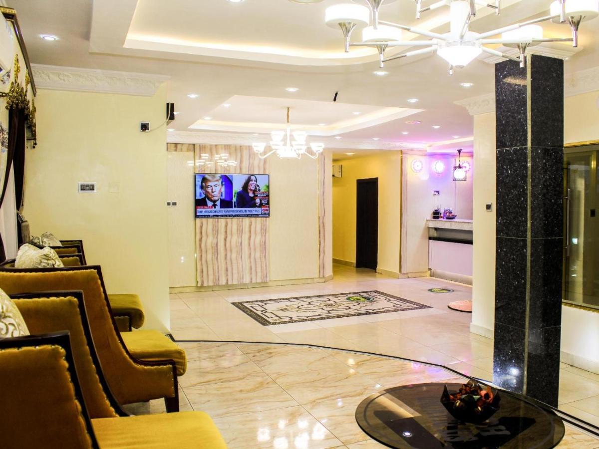 Six Diamond Hotel อีเคจา ภายนอก รูปภาพ